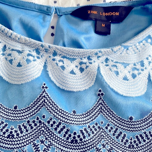 Zink London scalloped lace pattern blue blouse size S - Picture 4 of 7
